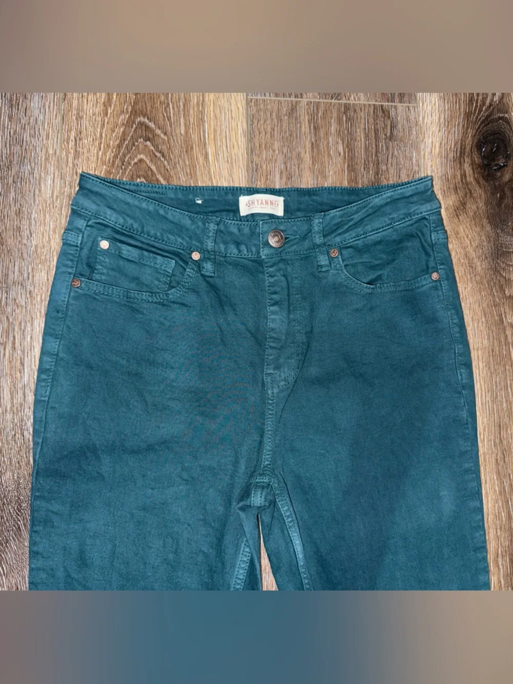 SHYANNE WOMEN'S HIGH RISE SUPER FLARE JEANS in Deep Teal Size 30 - Picture 3 of 12